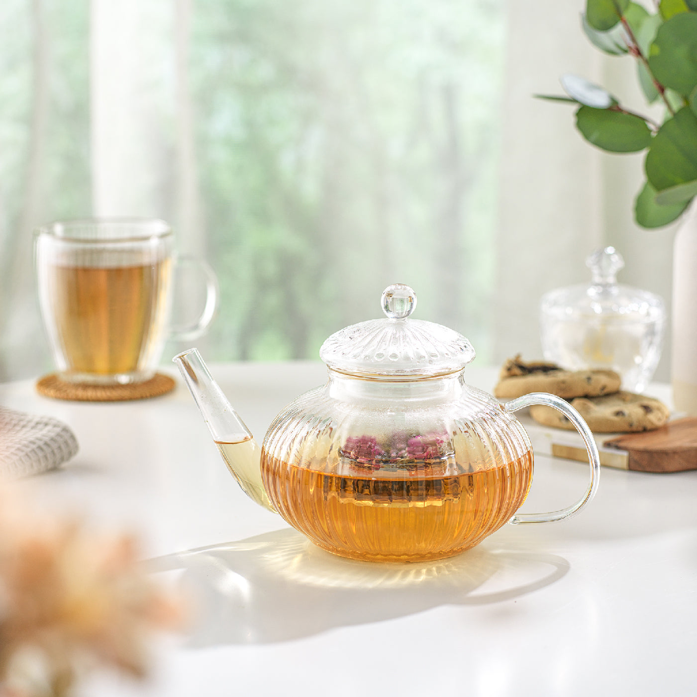 JoyJolt Fluted Tea Kettle & Glass Mugs Combo