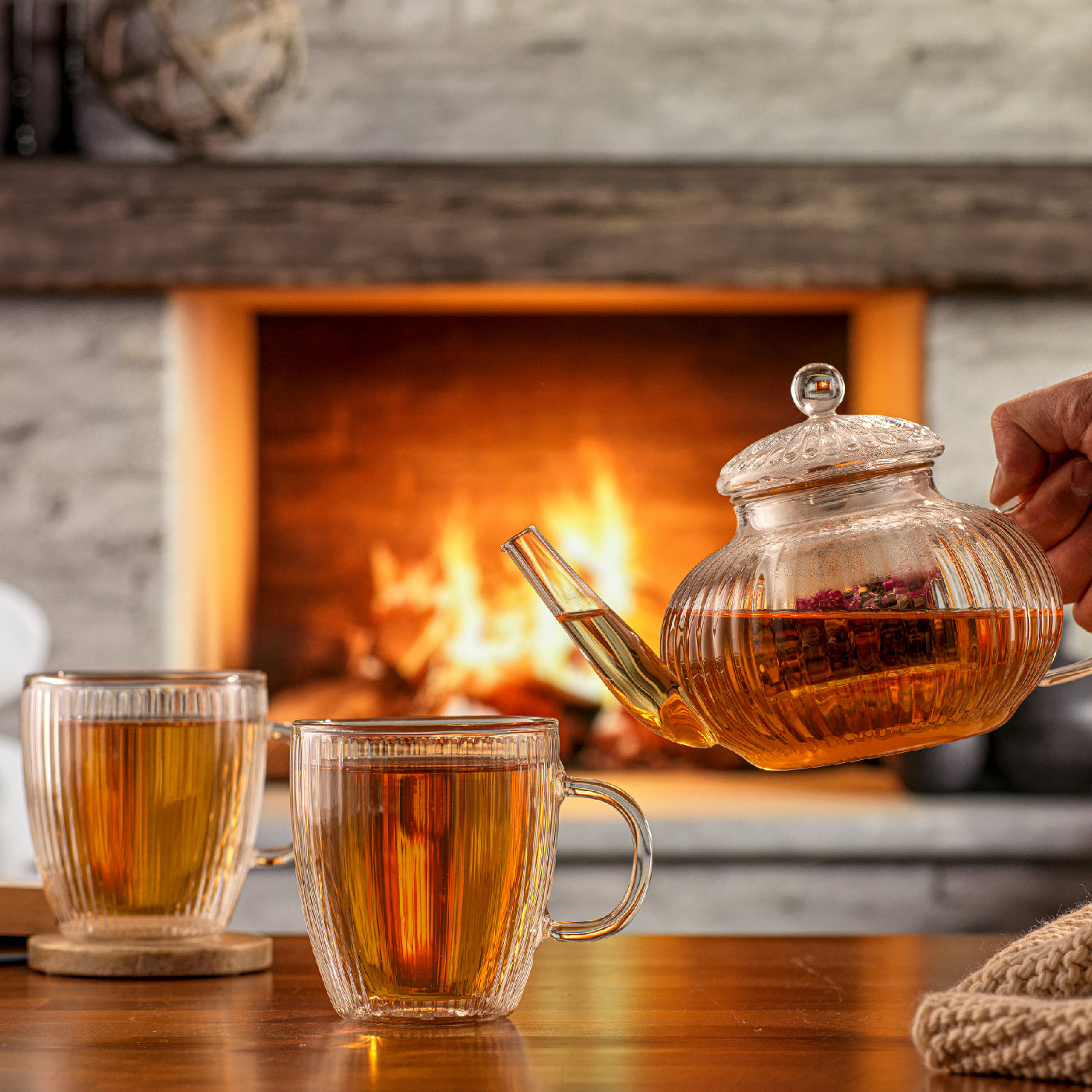 JoyJolt Fluted Tea Kettle & Glass Mugs Combo