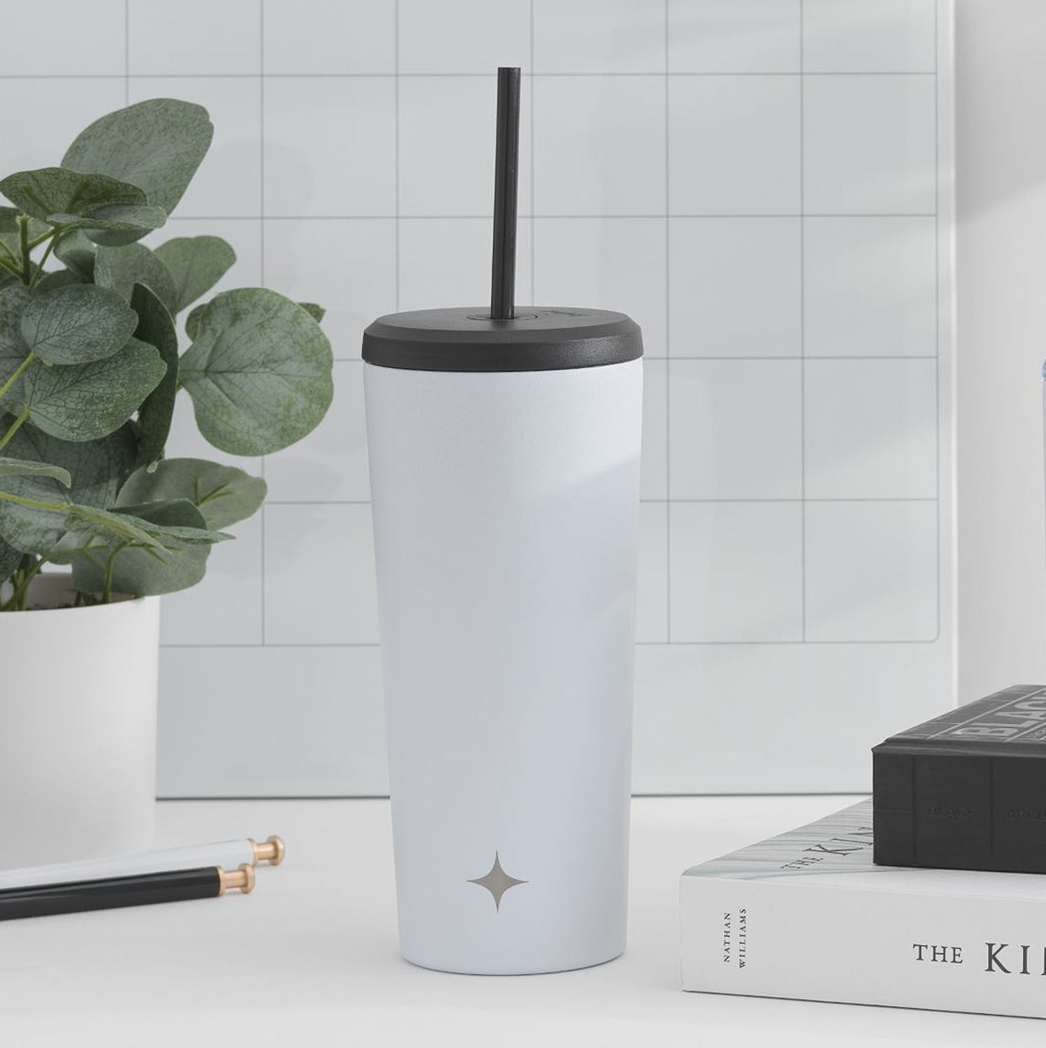 JoyJolt Vacuum Insulated Tumbler with Flip Lid and Straw