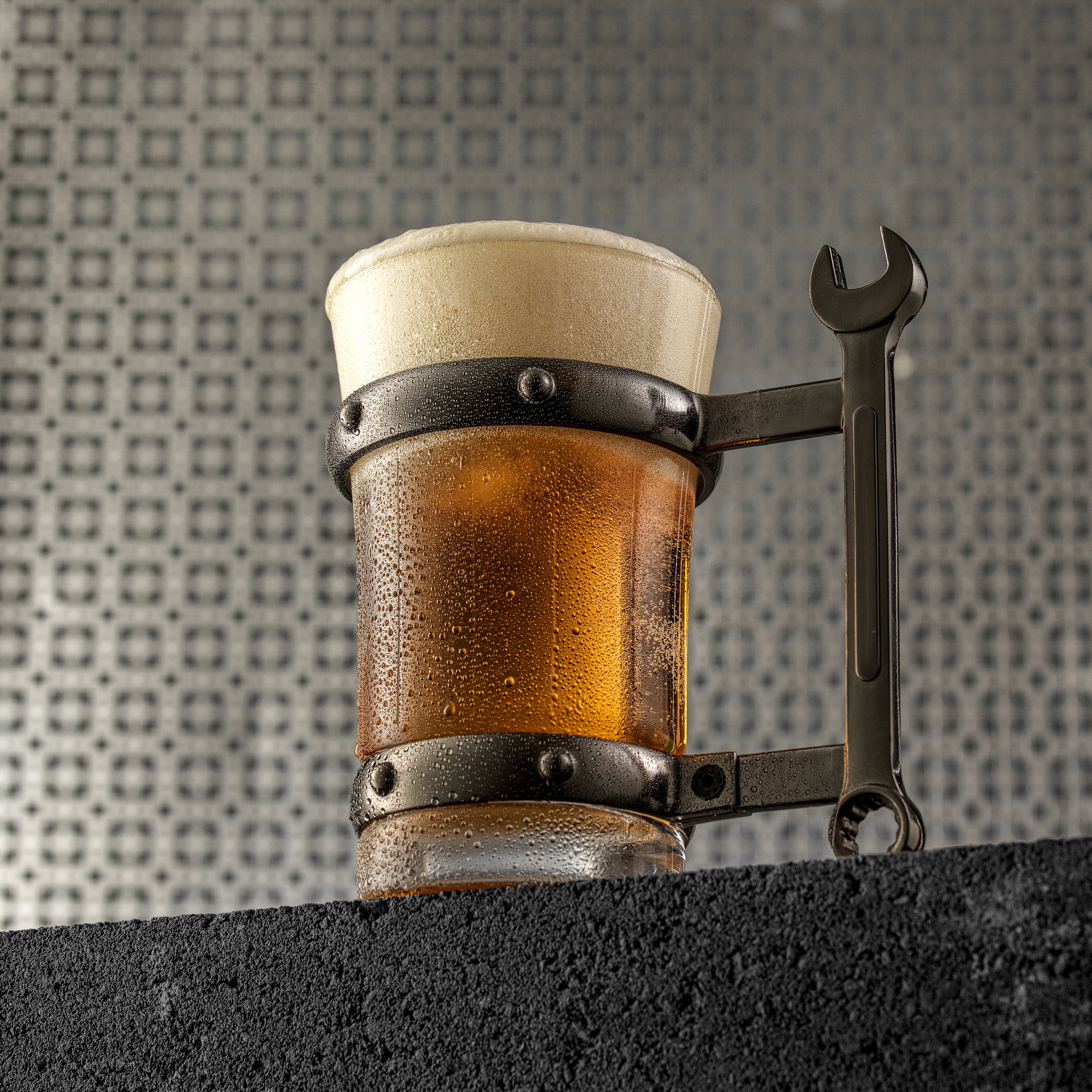 Tools Collection Single Beer Mug 17 oz