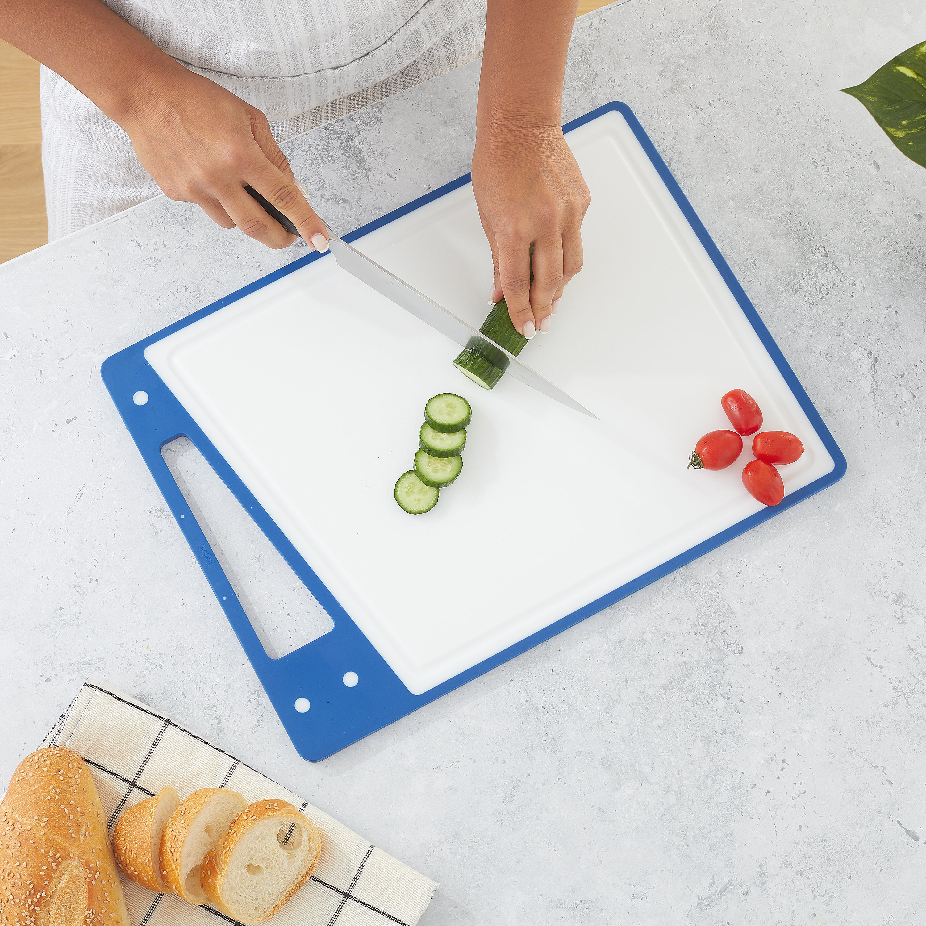 JoyJolt 3 Piece Kitchen Cutting Board Set